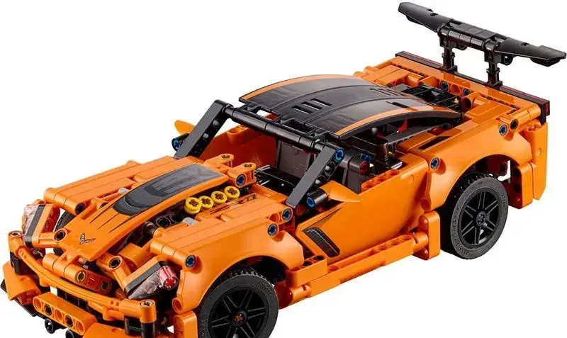 LEGO Technic 42093 Chevrolet Corvette ZR1