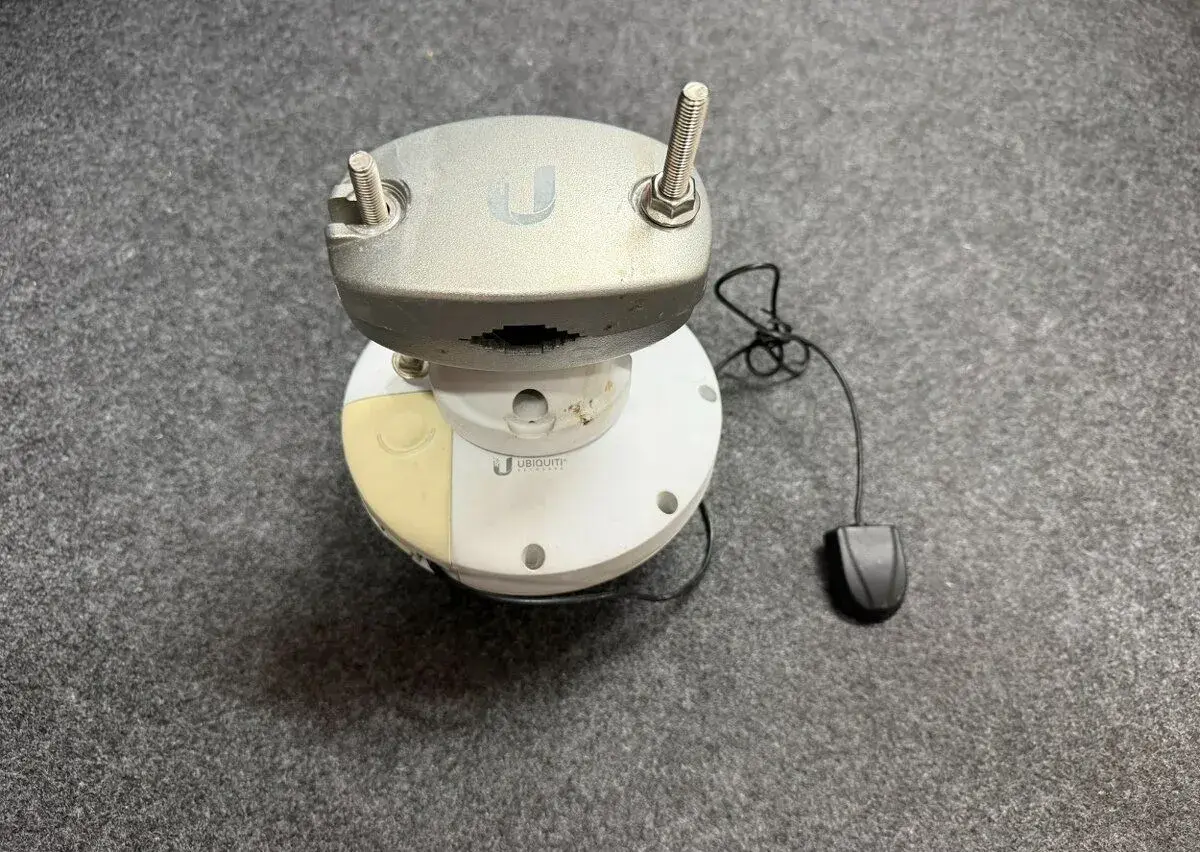 Ubiquiti PrismStation 5AC + PoE adaptér s GPS