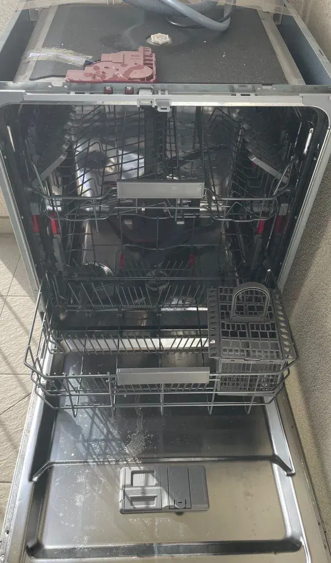 Vstavaná umývačka riadu Whirlpool