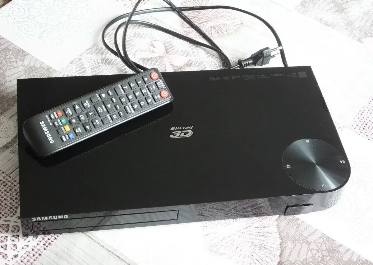 Blu-ray prehrávač Samsung BD-F5500 3D