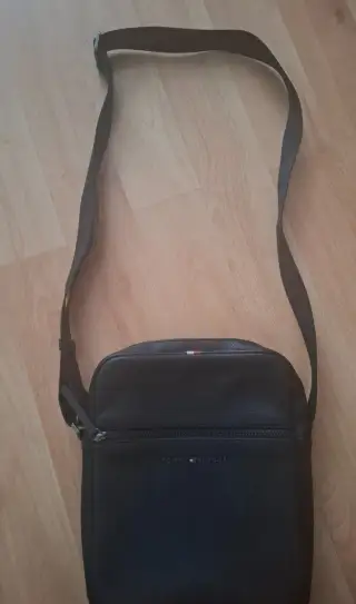 Tommy Hilfiger kapsička / taštička