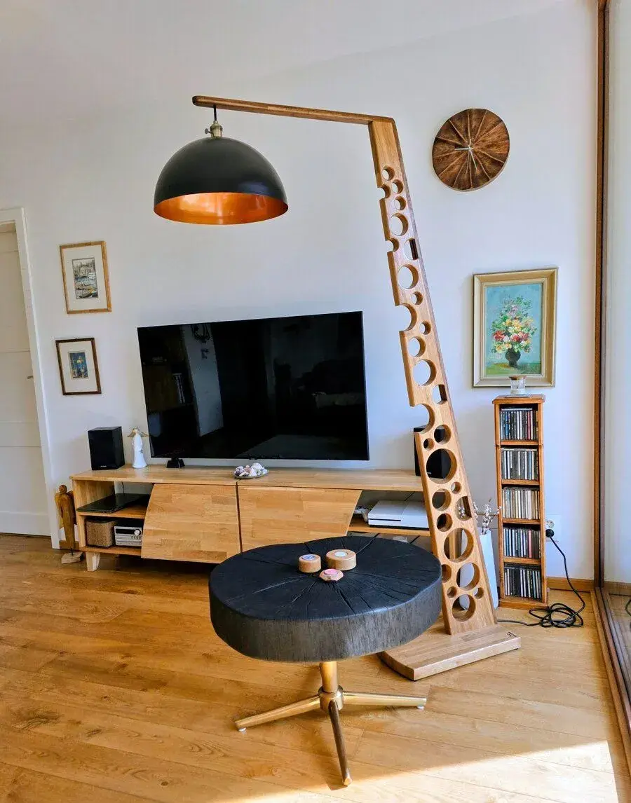 Podlahova lampa smart
