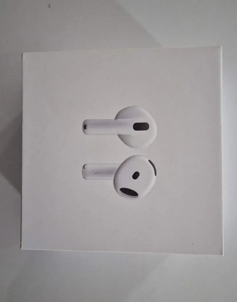 Apple AirPods 4 MXP63ZM/A - nové a nerozbalené
