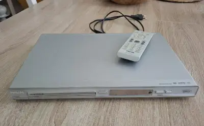 DVD prehrávač Philips DVP3040.