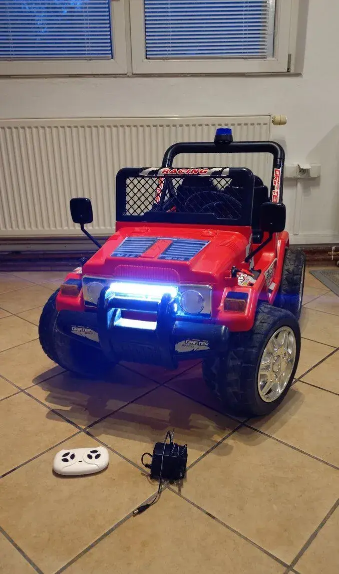Detské elektrické autíčko Jeep