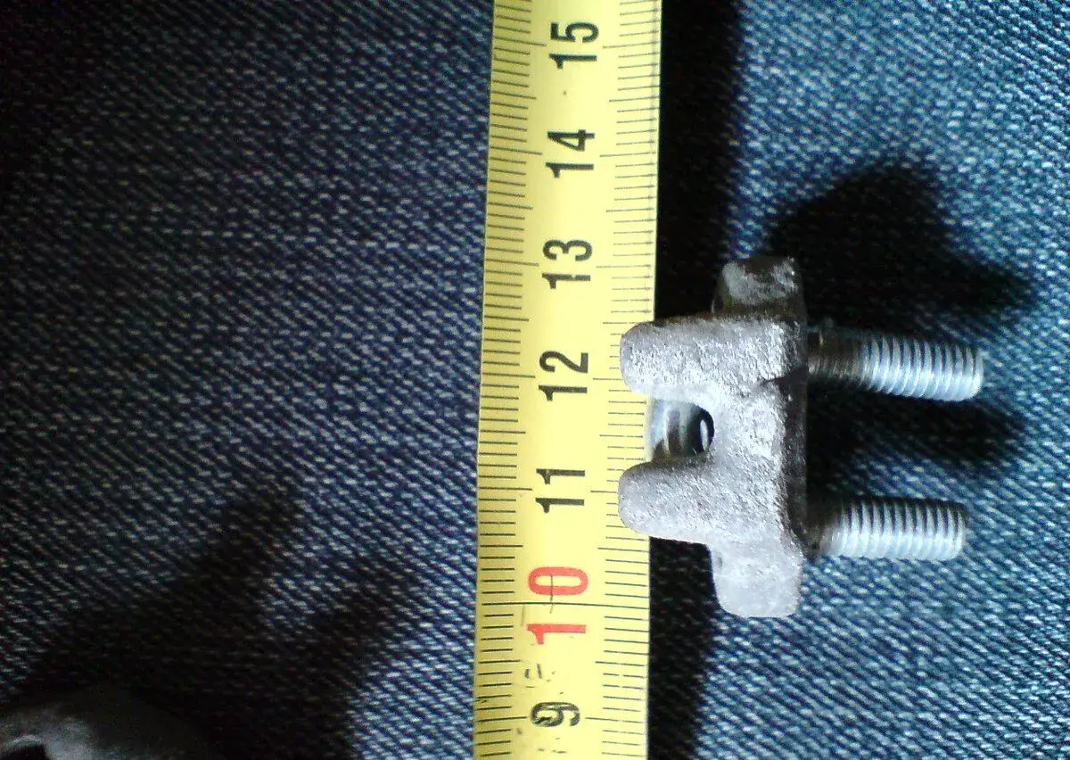 Spojovacie články 200 ks,0,30e ks.