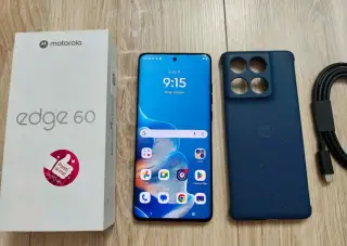 Motorola Edge 60 8GB / 256GB, modry, top stav, zaruka
