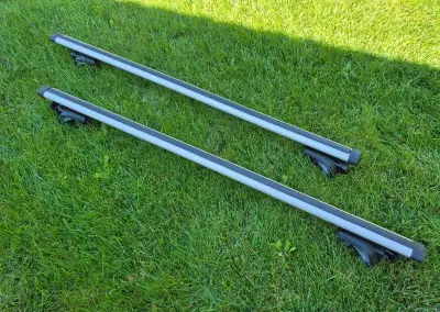 Thule AeroBar strešné nosiče (priečniky)