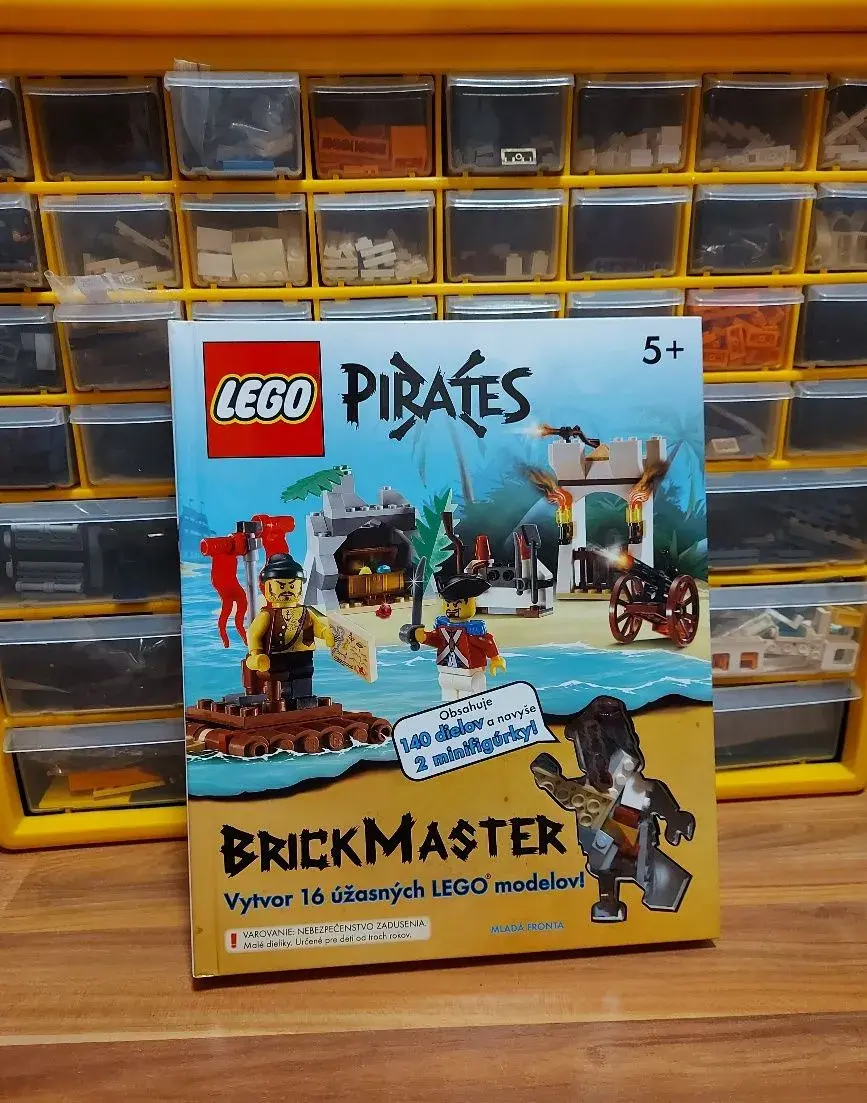 Lego Pirates Brickmaster Book Kniha