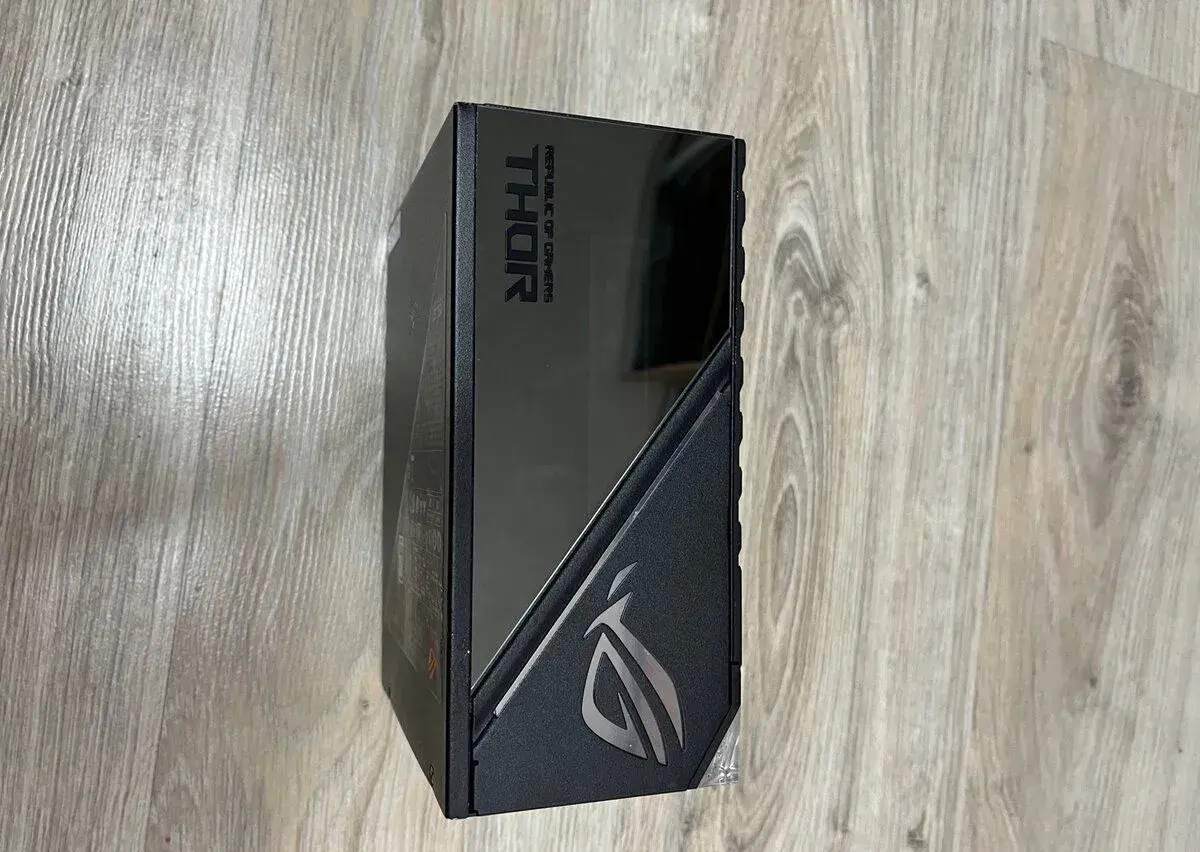 ASUS ROG THOR 1200W Platinum