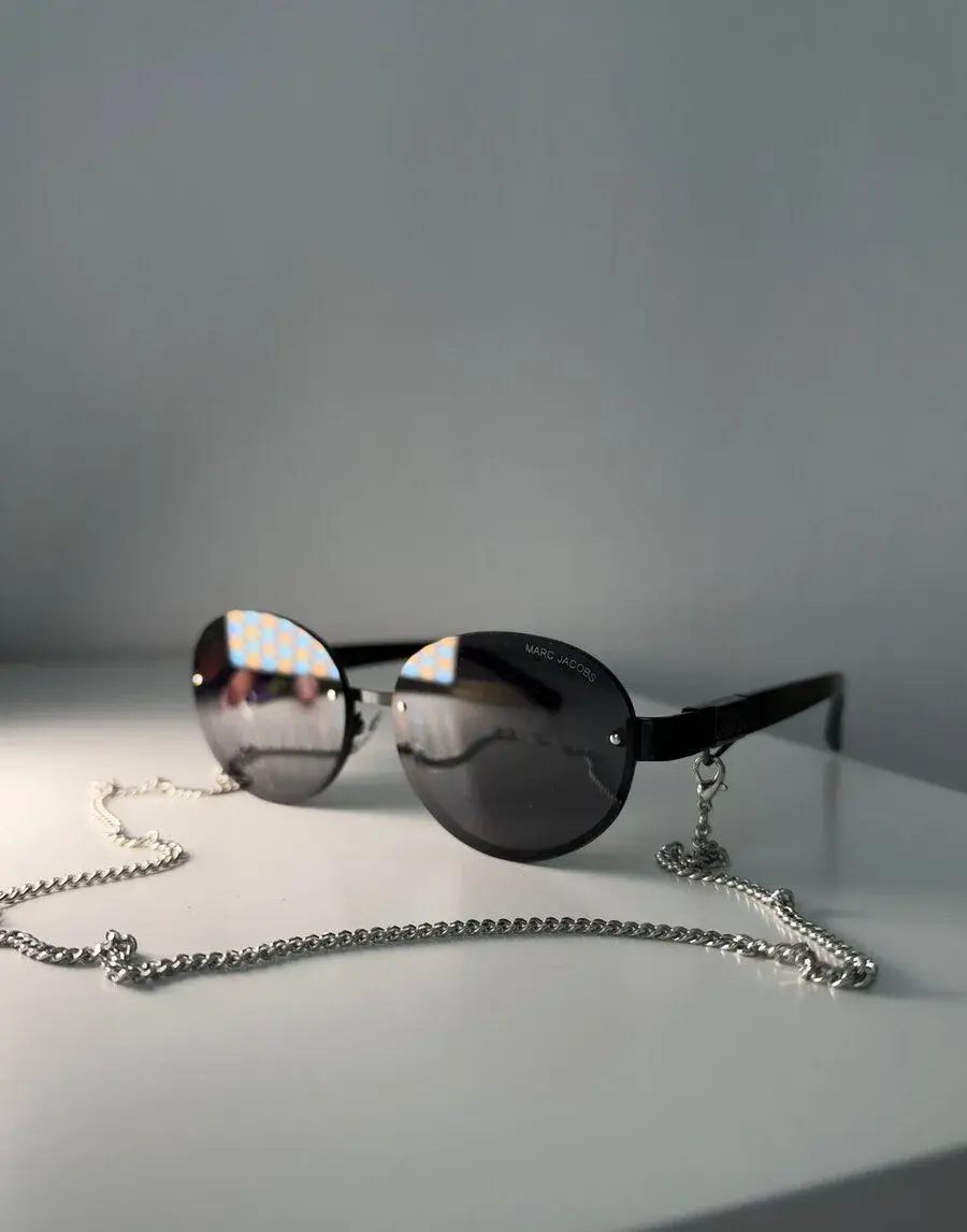Marc Jacobs slnecne okuliare s retiazkou