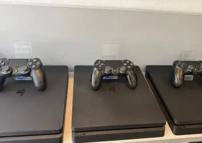 Playstation 4 slim