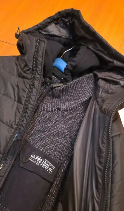 Vetrovka perova XL nenosena zn 4F