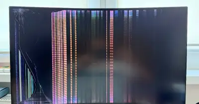 Monitor MSI MAG271CV na náhradné diely (chybná matrica)