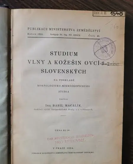Štúdium vlny a kožušín slovenských oviec 1924