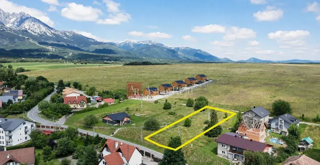 PREDAJ: Stavebný pozemok 1373 m2 - STARÁ LESNÁ, výhľad na TA