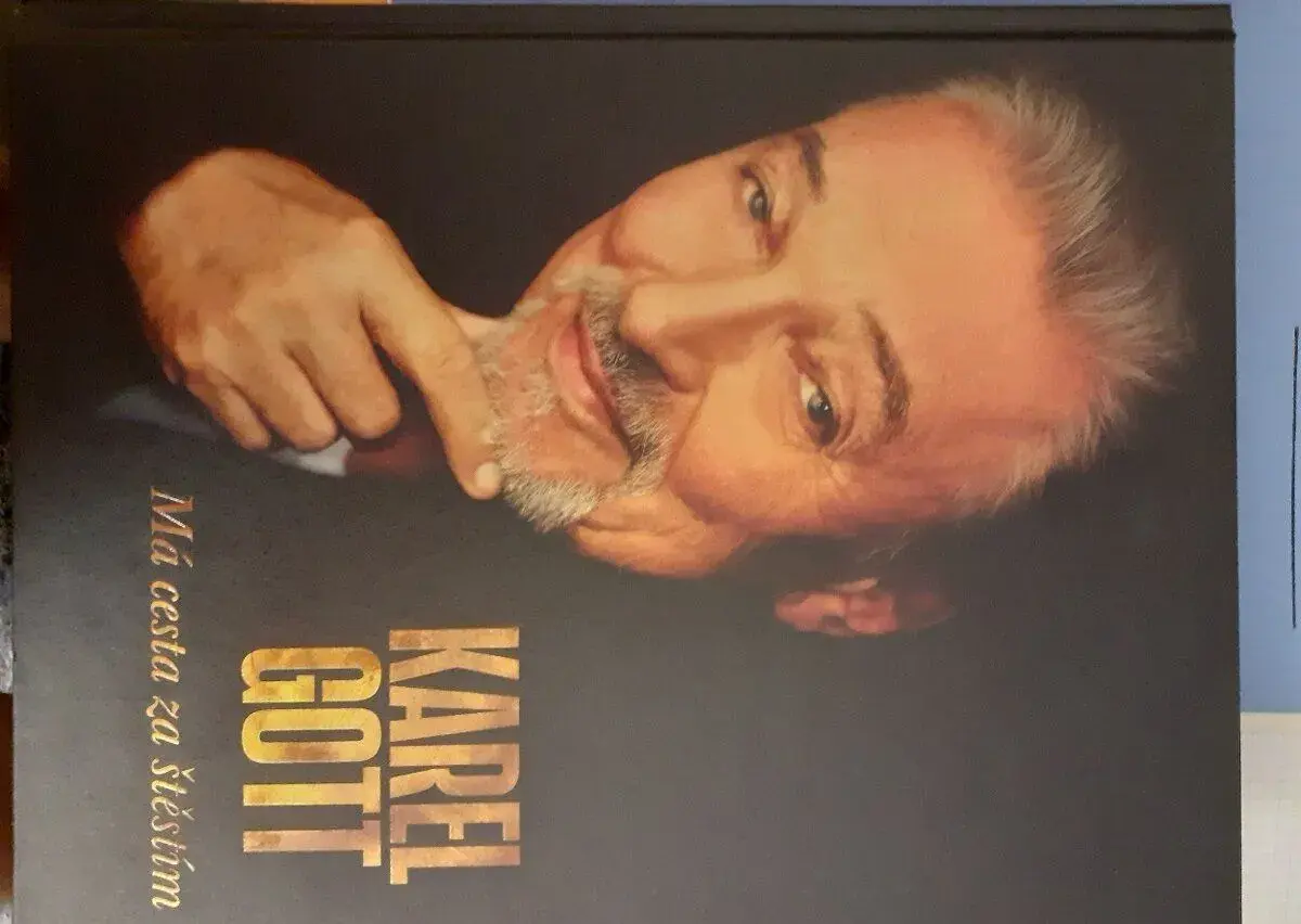 Knihu Karel Gott