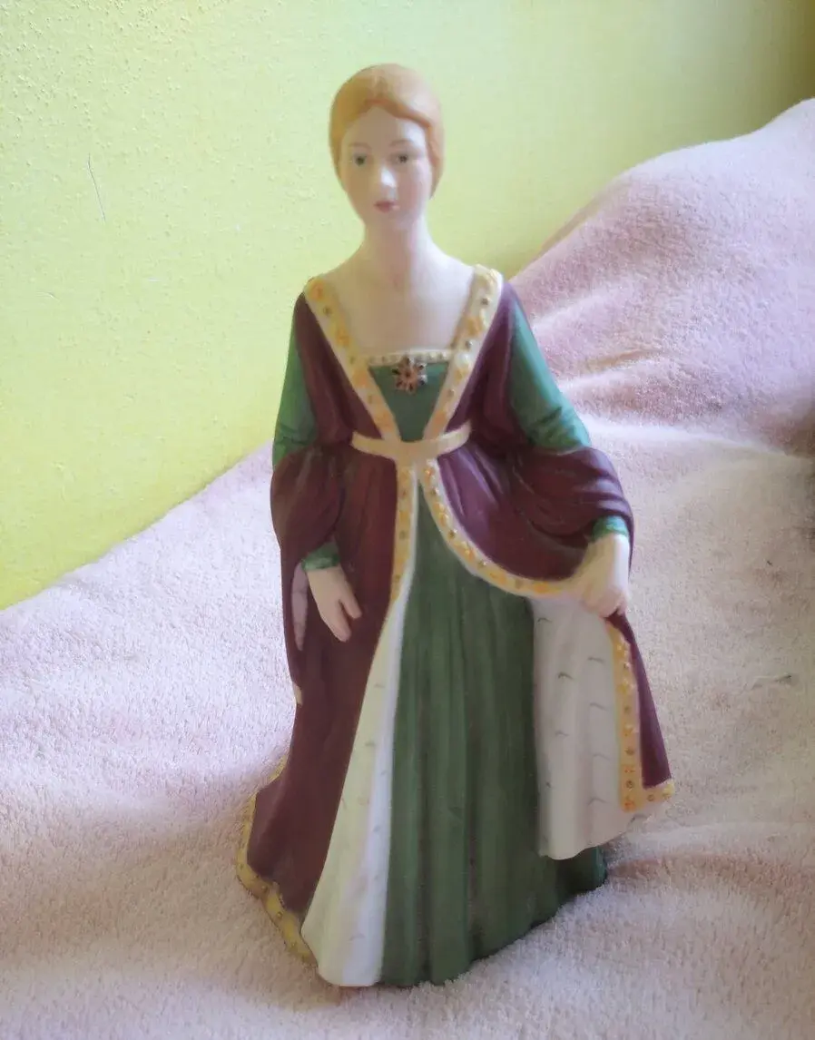 Soška-Franklin Porcelain