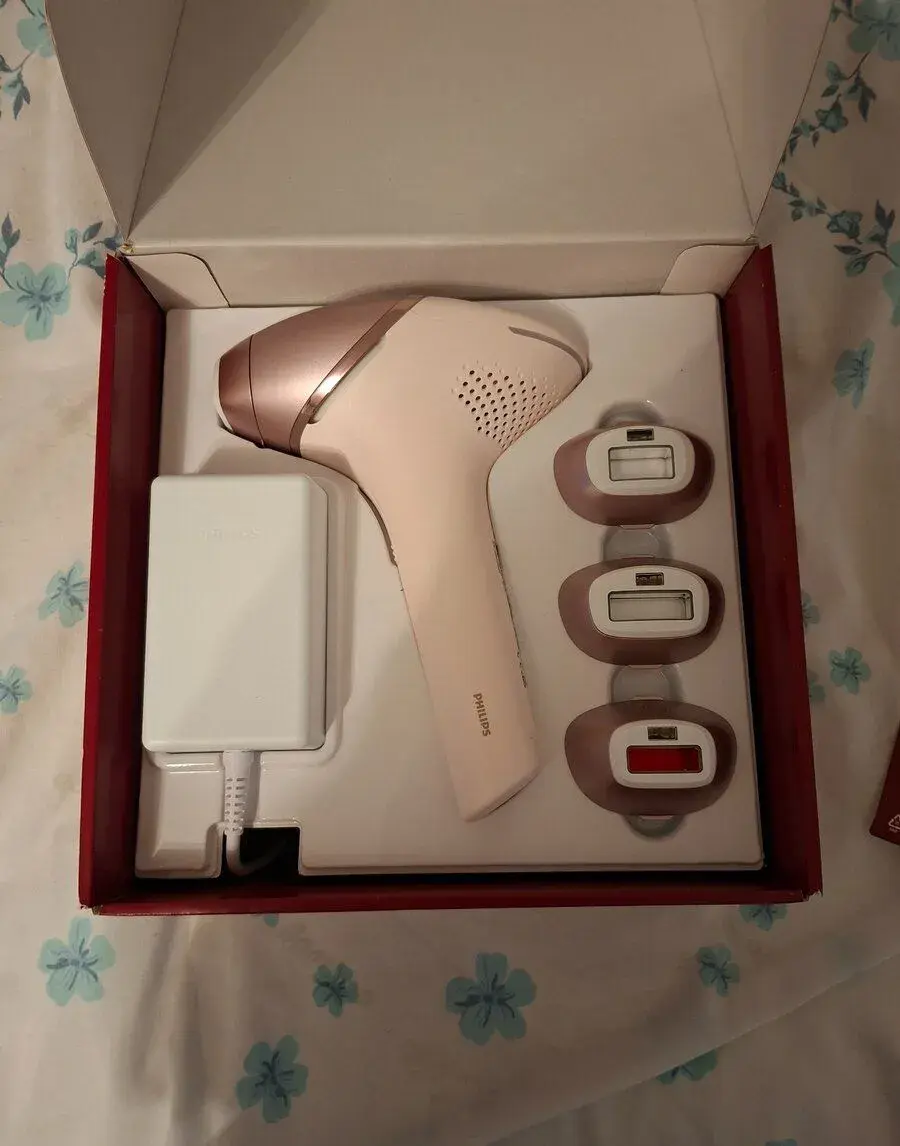 Epilátor Philips Lumea IPL Series 9900 BRI977/00