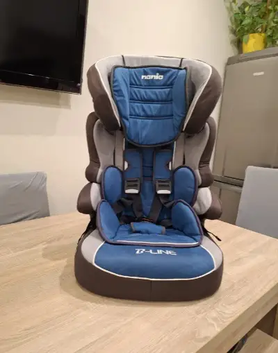 Podsedák s operadlom B-Line Nania