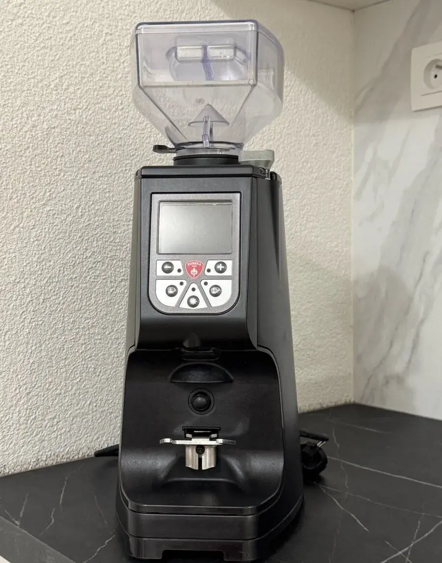 Mlynček na kávu (espresso) Eureka Atom 60, black