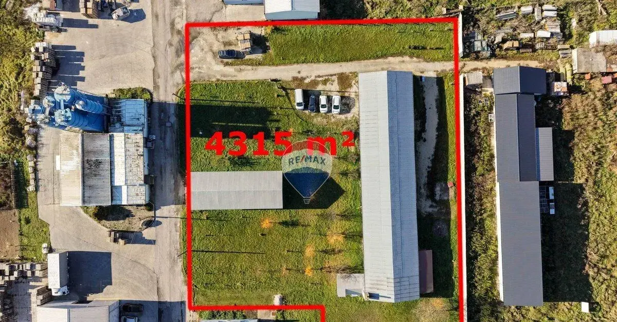 Výrobné a skladovacie priestory s veľkým pozemkom na predaj,