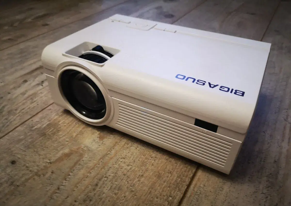 LED projektor BIGASUO W-KG202