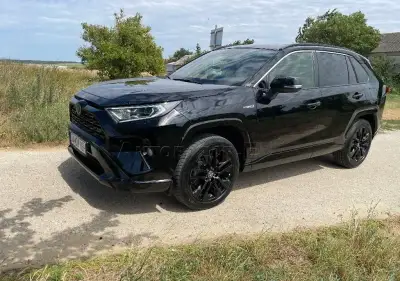 Toyota RAV4 – 2020, 173 000 km