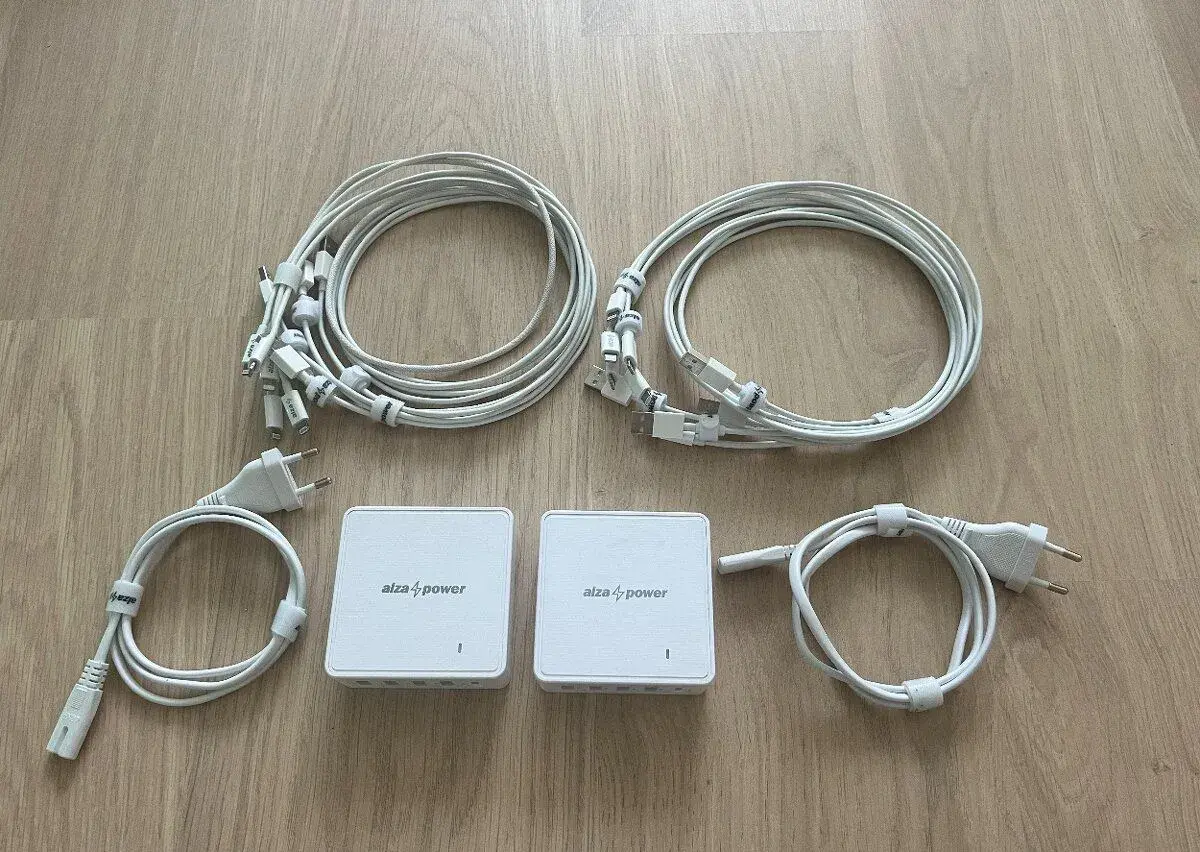 AlzaPower M100 Multi Charge PD 60W s káblami (posledný kus)