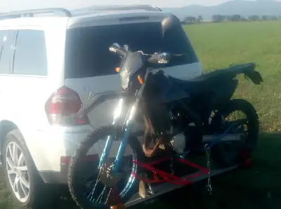 Nosič motoriek na ťažne zariadenie
