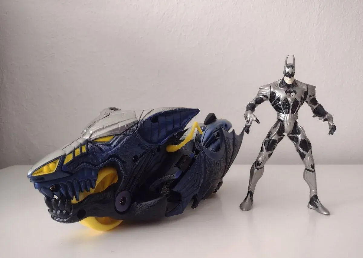 Batman "LEGENDS OF THE DARK KNIGHT"