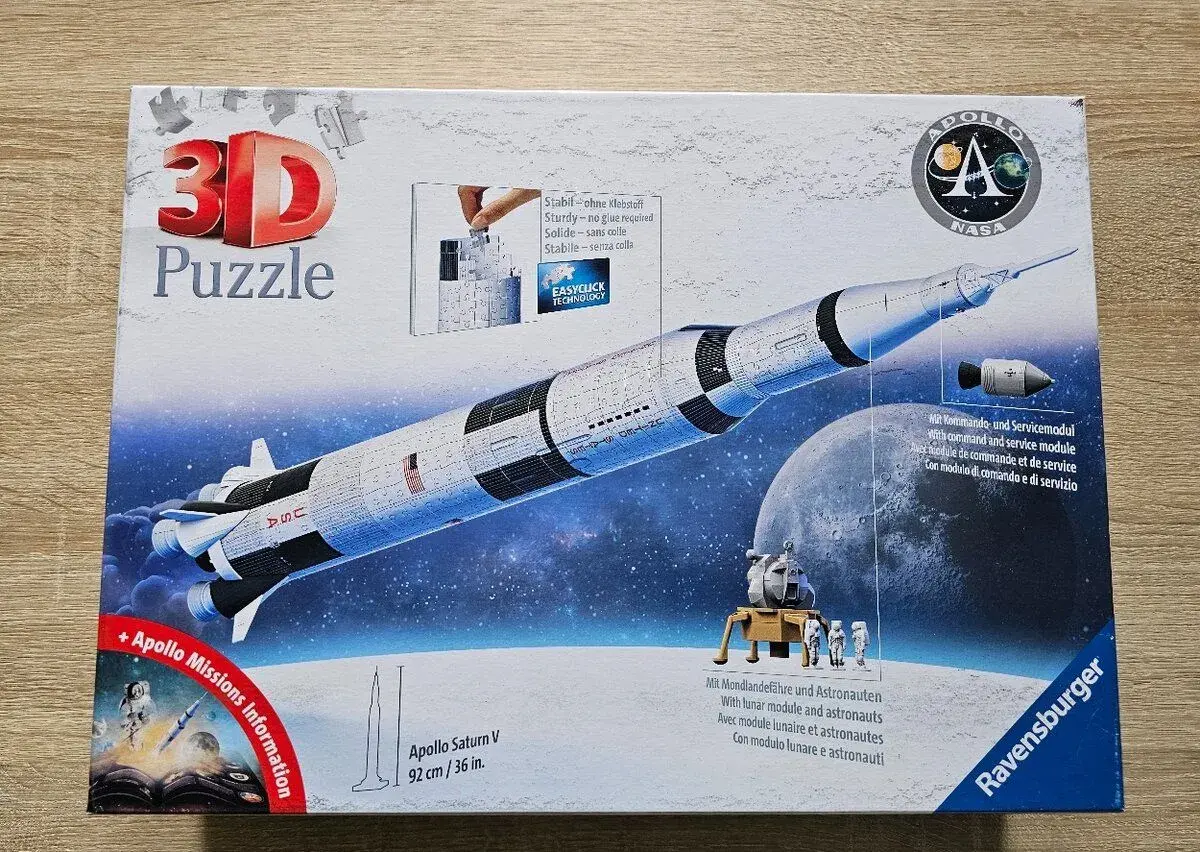 3D Puzzle Raketa Apollo Saturn V Ravensburger - 504 dielikov