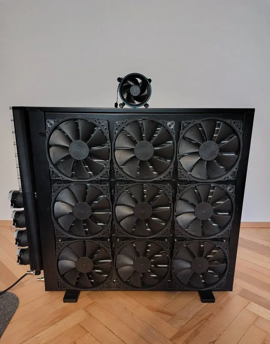 Watercool MO-RA IV 600 Black + 4x D5 next + 9x Noctua 200