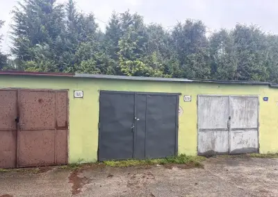 Na predaj murovaná garáž – Trnava