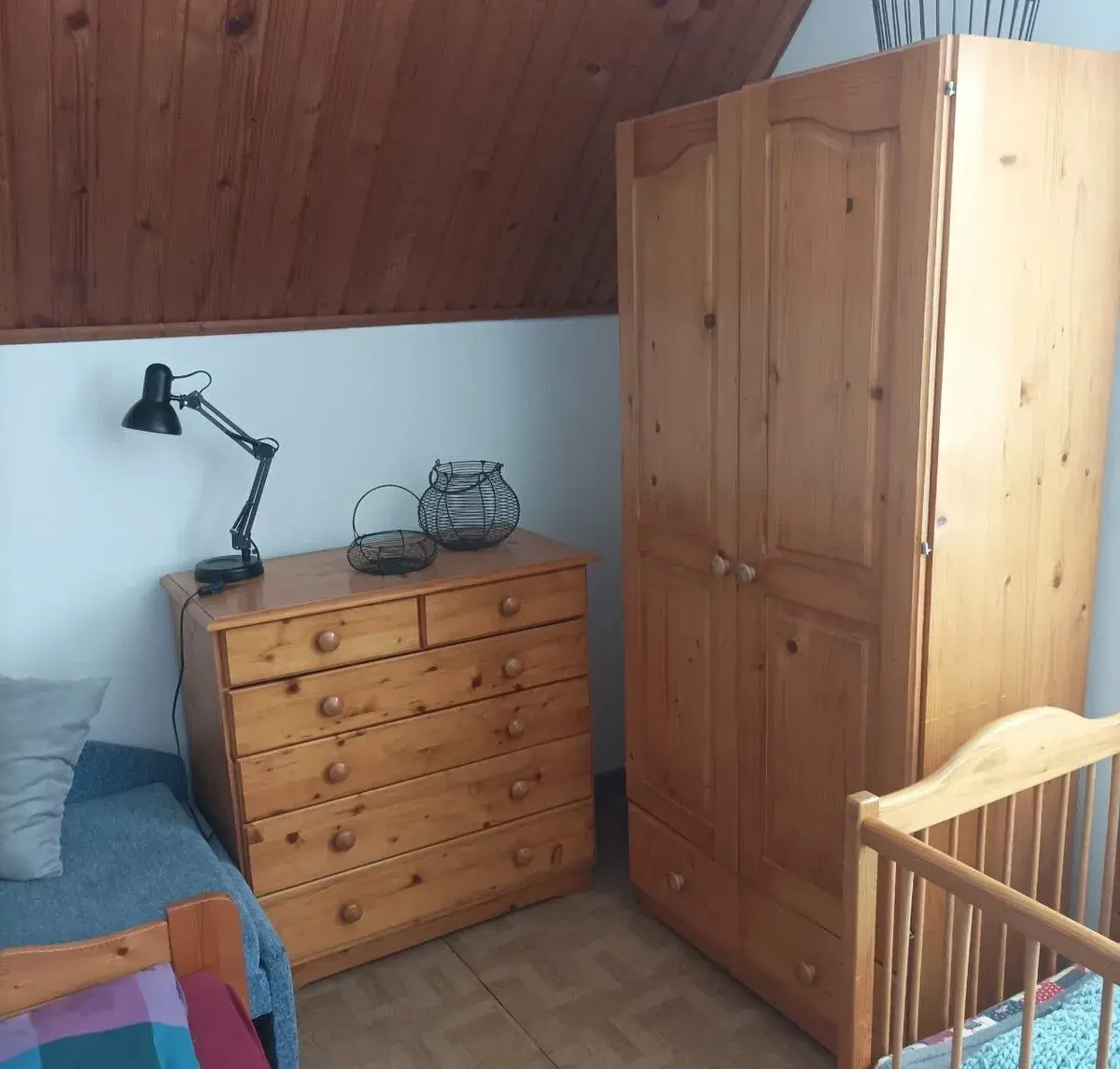 Nábytok z masívu - detská izba/spalňa