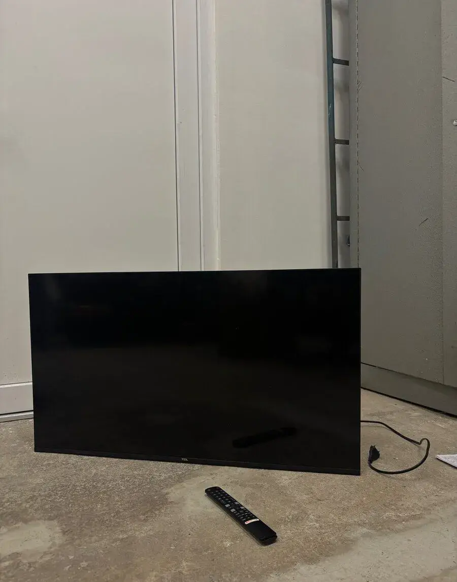 Televízor TCL
