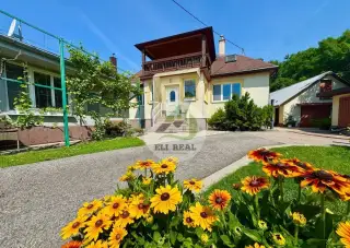 Rodinný dom (3 stavby) na pozemku 1376 m2 - Haniska pri KE