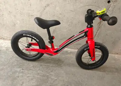 Bungi Bungi Lite 12" cervene odrazadlo