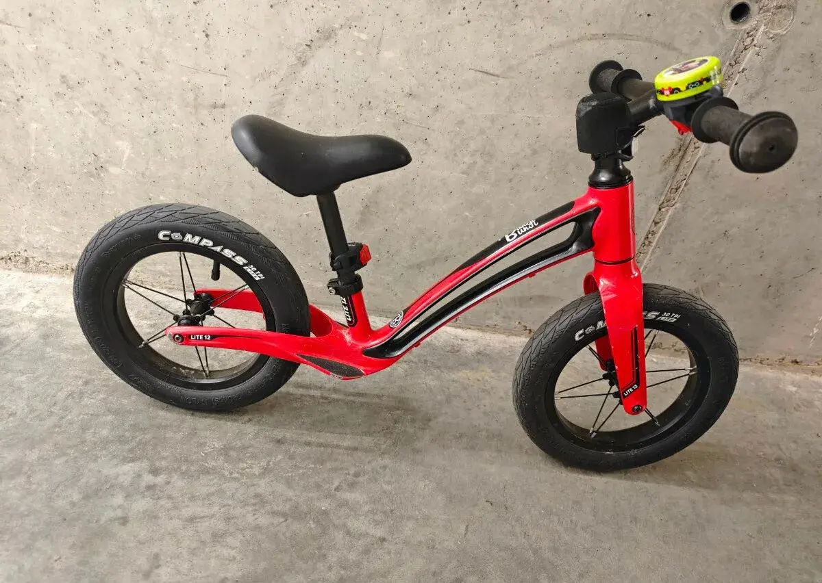 Bungi Bungi Lite 12" cervene odrazadlo