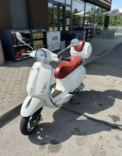 Vespa Primavera 50 Biela / Červená 2t