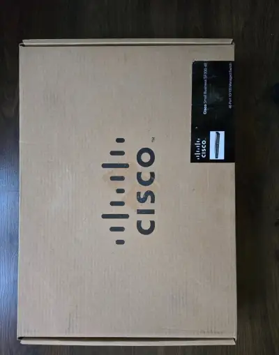 Cisco SF300-48 – 48-portový manažovateľný sieťový switch