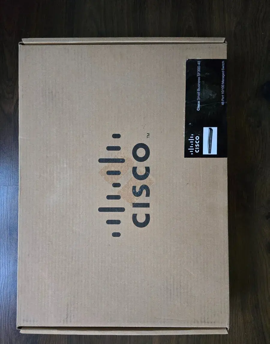 Cisco SF300-48 – 48-portový manažovateľný sieťový switch