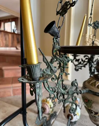 závesná petrolejová lampa – majolika