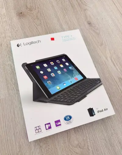 Logitech Type+ puzdro s klávesnicou pre iPad Air (1. gen.)