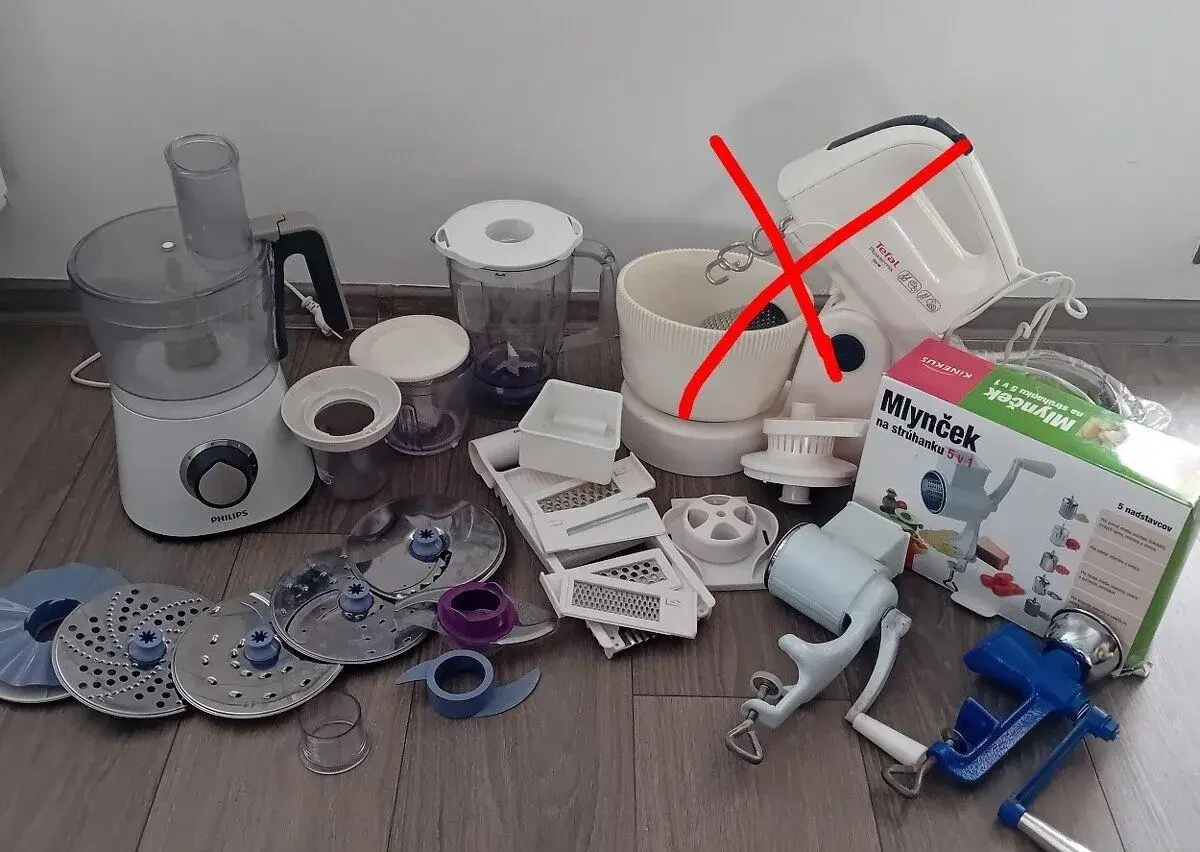 Robot s príslušenstvom
