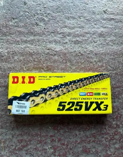 Nová moto reťaz D.I.D 525VX3 G&B – 112 článkov (Zlatá)