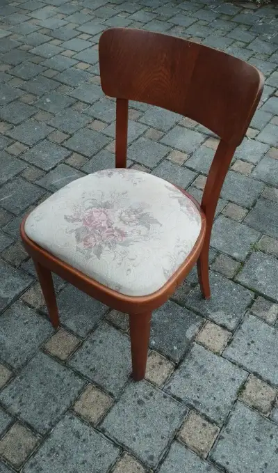 Drevenne stolicky
