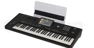 Nový KORG Pa5x 61 + ochranna folia+ Case Thonn