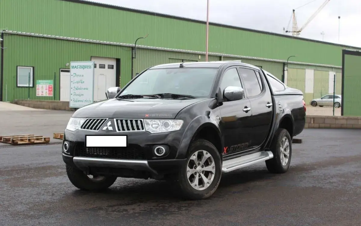 Mitsubishi L200 – 2012, 200 378 km