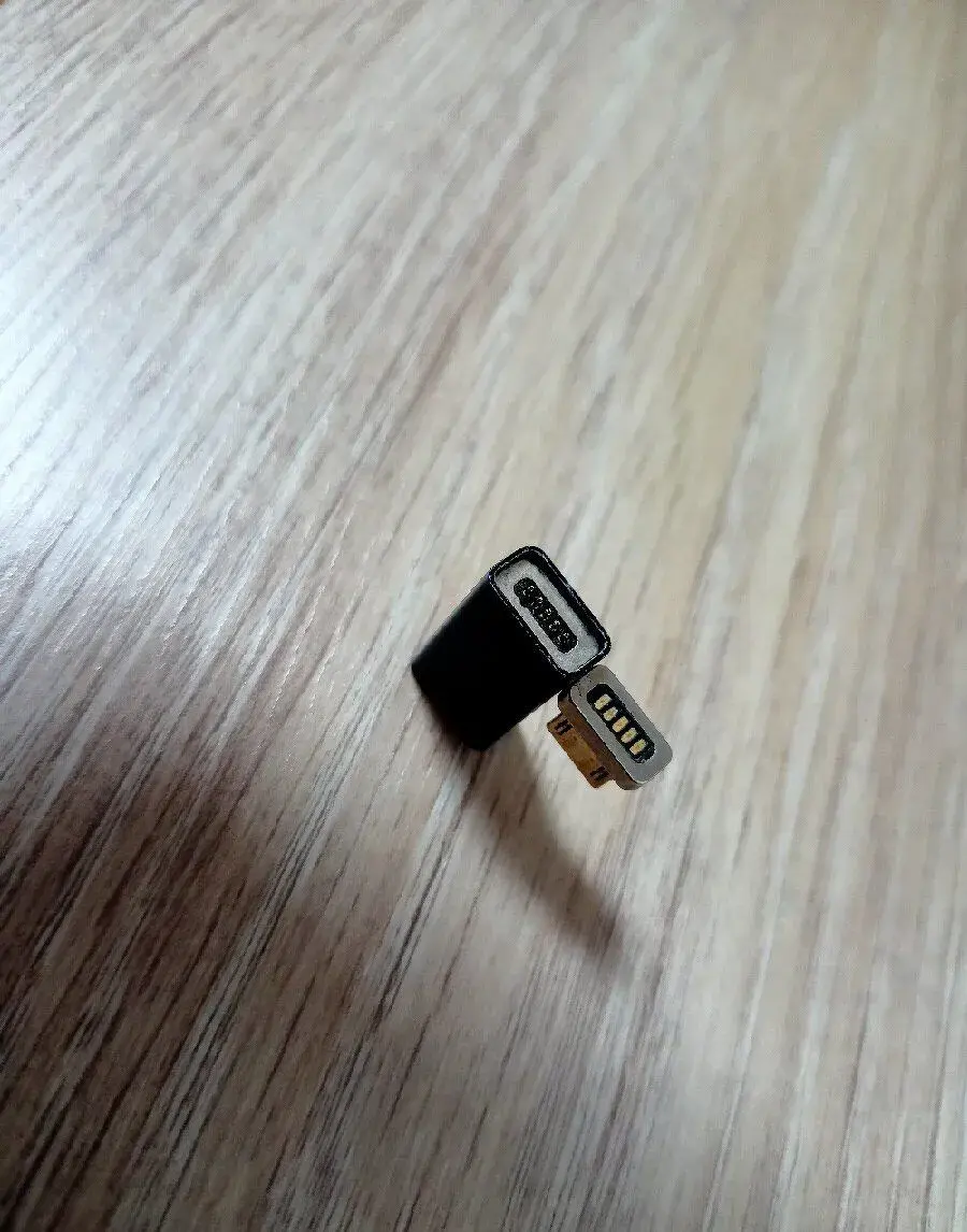 Magneticky kontakt Micro USB